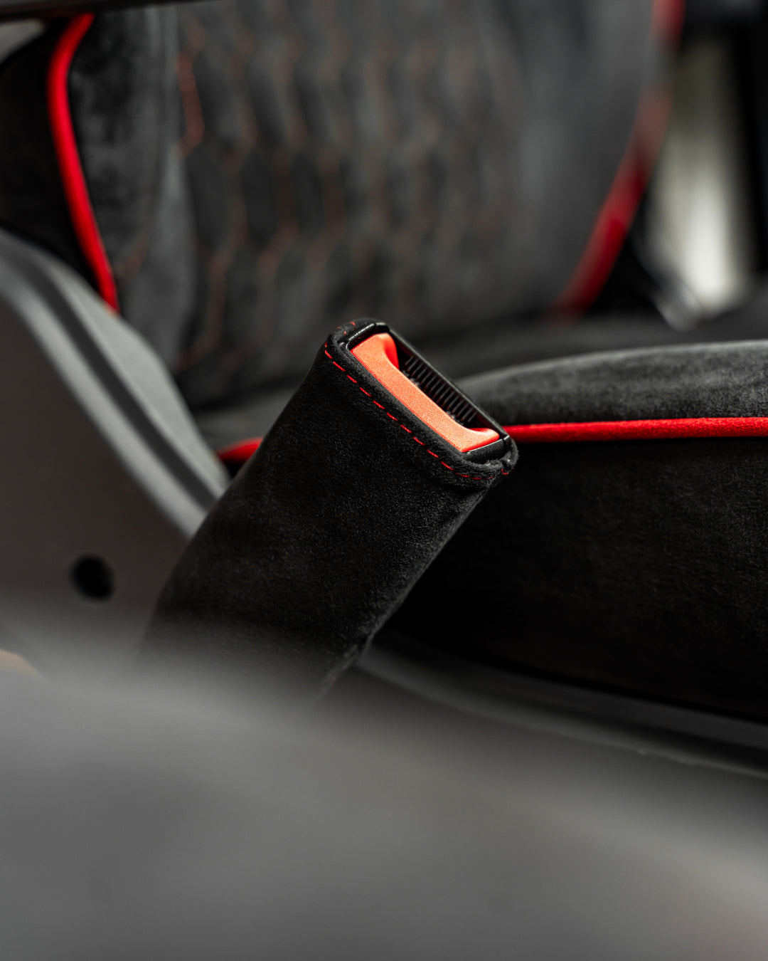 Alcantara Gurtschlossbezüge 135mm für Auto Gurte Anschnaller