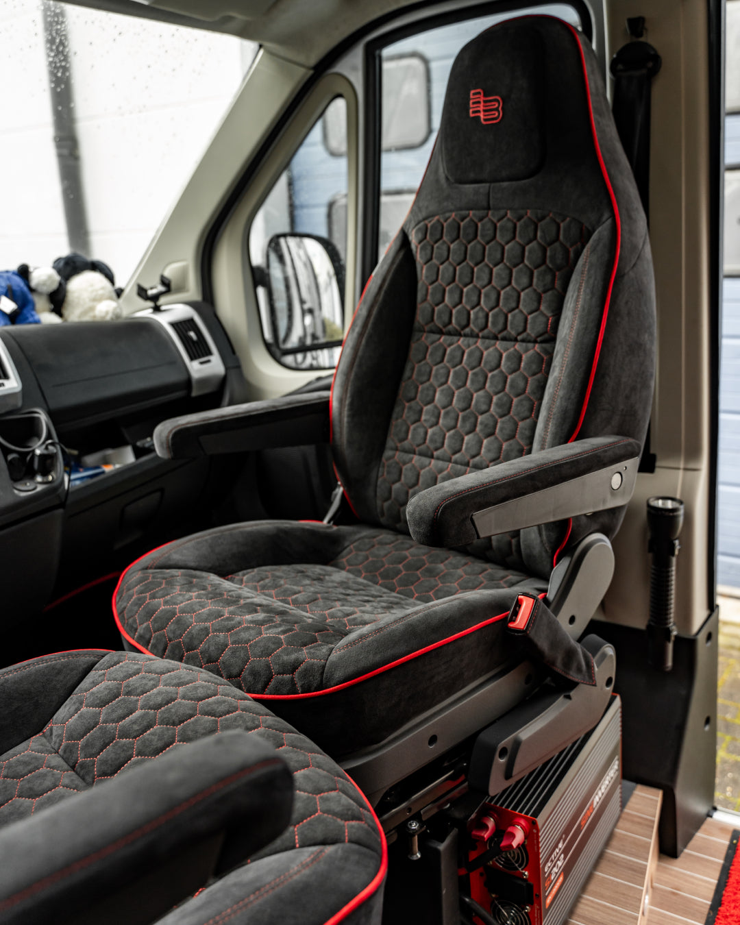 Wohnmobil Kastenwagen Sitze beziehen mit Alcantara