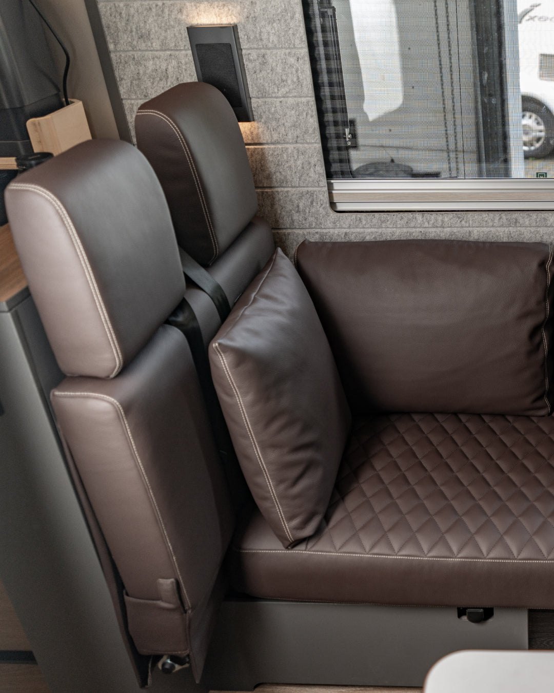 Wohnmobil Liner Sitze beziehen mit Echtleder