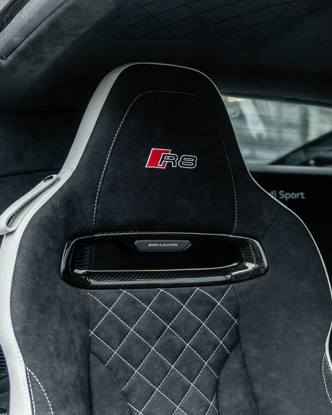 Carbon Sitzblenden für AUDI R8