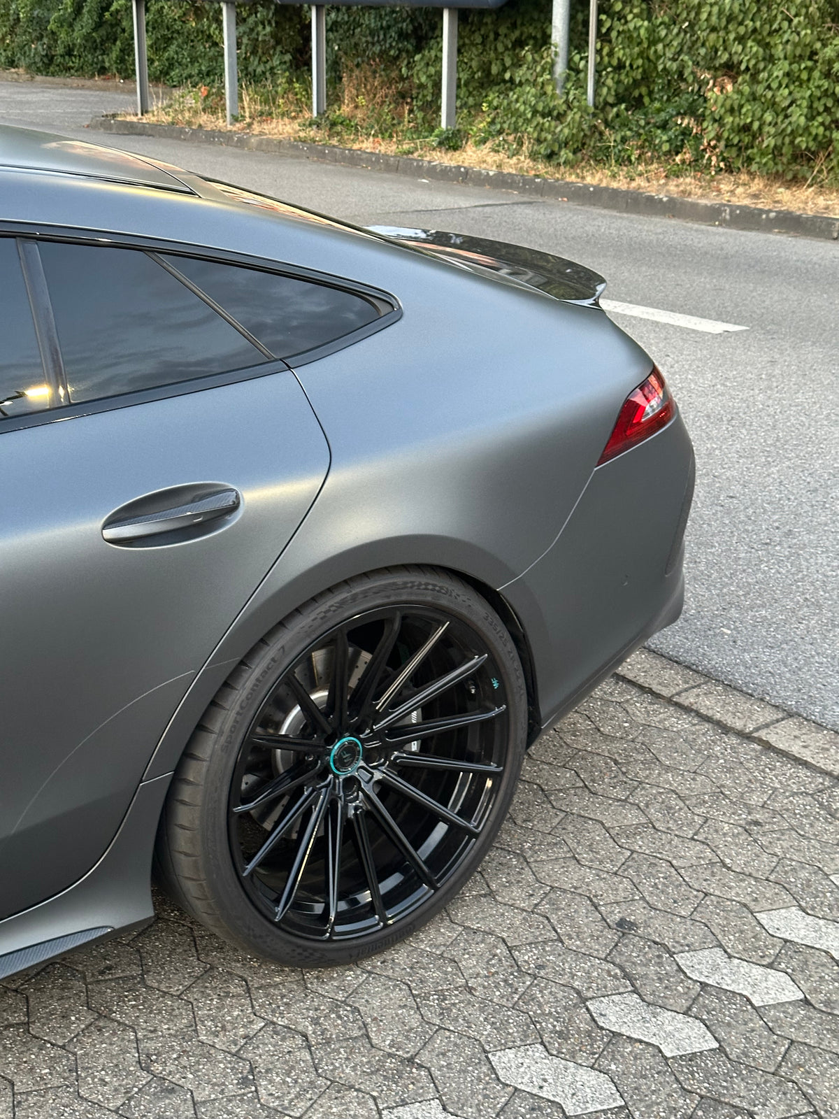 Mercedes-Benz AMG GT 53 4MATIC 490PS – MANUFAKTUR Carbon Leder