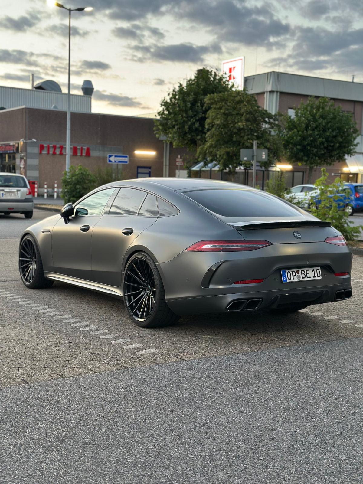 Mercedes-Benz AMG GT 53 4MATIC 490PS – MANUFAKTUR Carbon Leder