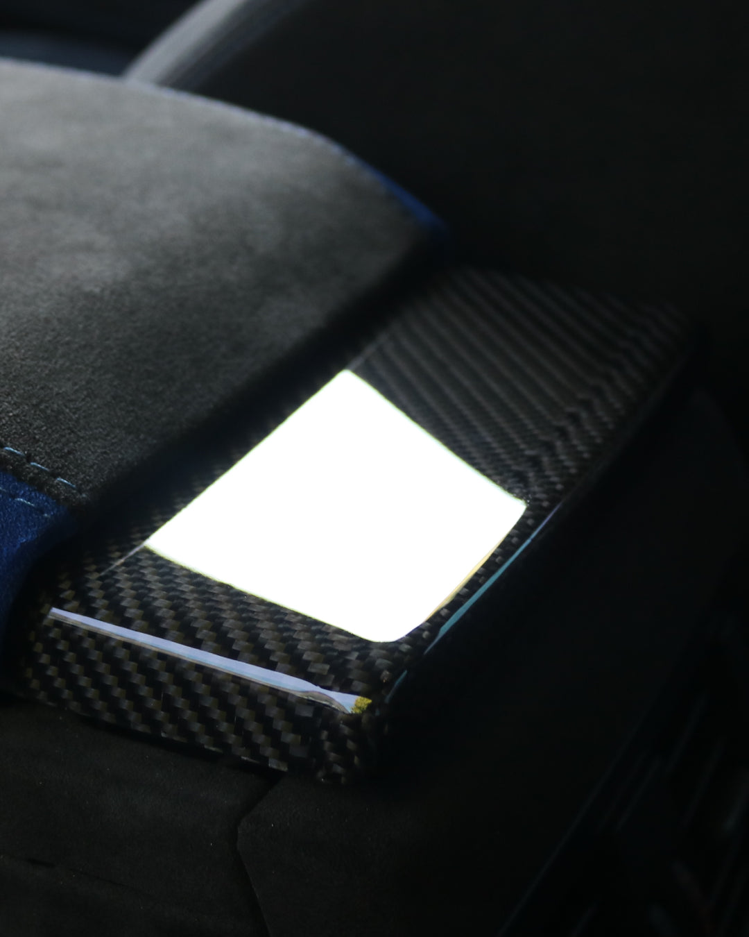 Alcantara Mittelarmlehne für BMW M3 M4 F80 F82 F83
