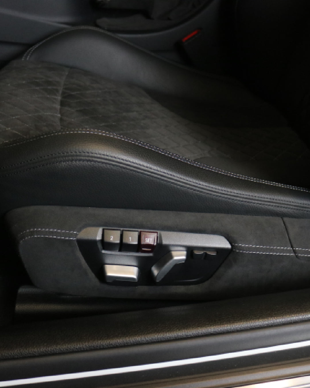 Alcantara Sitzblenden passend für BMW F20 F30 F87 F80 F82