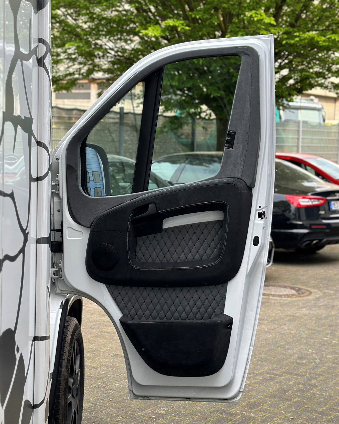 Wohnmobil Türverkleidungen beziehen Alcantara Ducato Basis