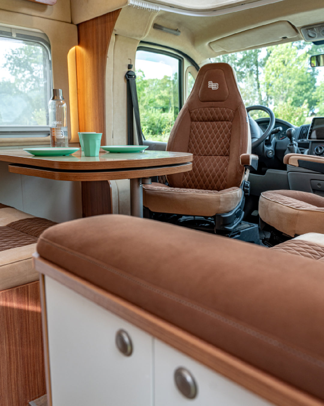 Wohnmobil Sitze beziehen mit Alcantara Bi-color